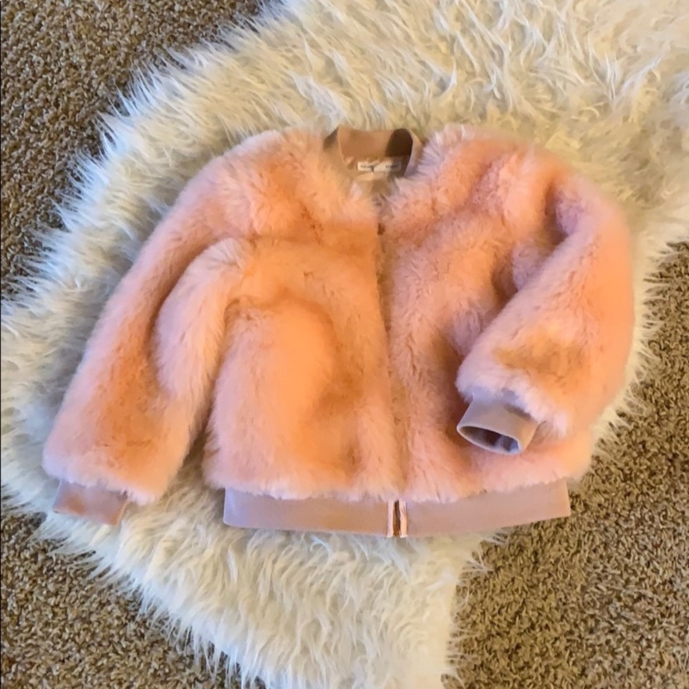 Soft & adorable girls faux fur coat! Like new!